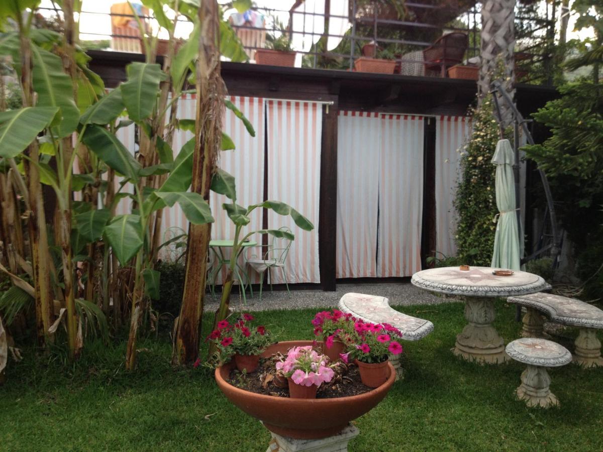 Holidaysora Taormina - Il Giardino Di Graziella Екстер'єр фото
