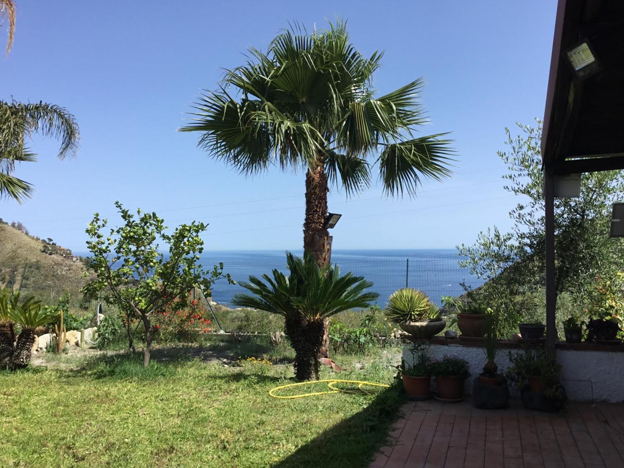 Holidaysora Taormina - Il Giardino Di Graziella Екстер'єр фото