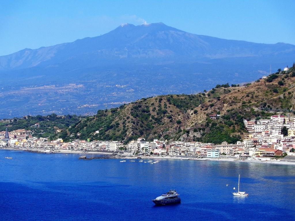 Holidaysora Taormina - Il Giardino Di Graziella Екстер'єр фото