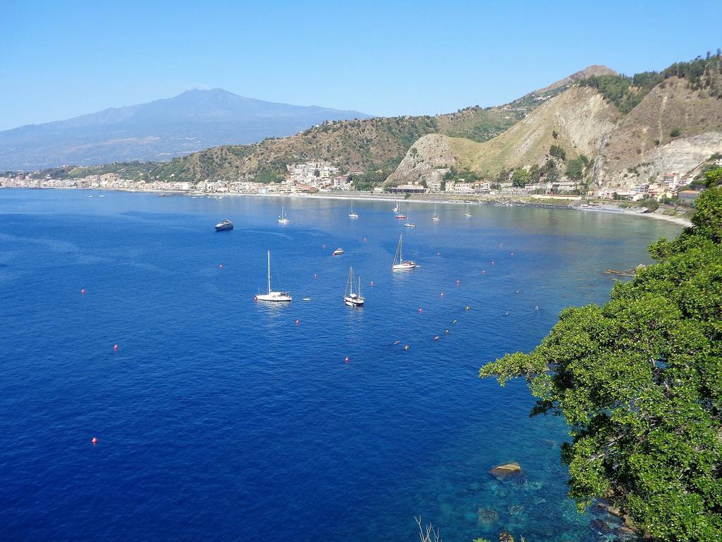 Holidaysora Taormina - Il Giardino Di Graziella Екстер'єр фото
