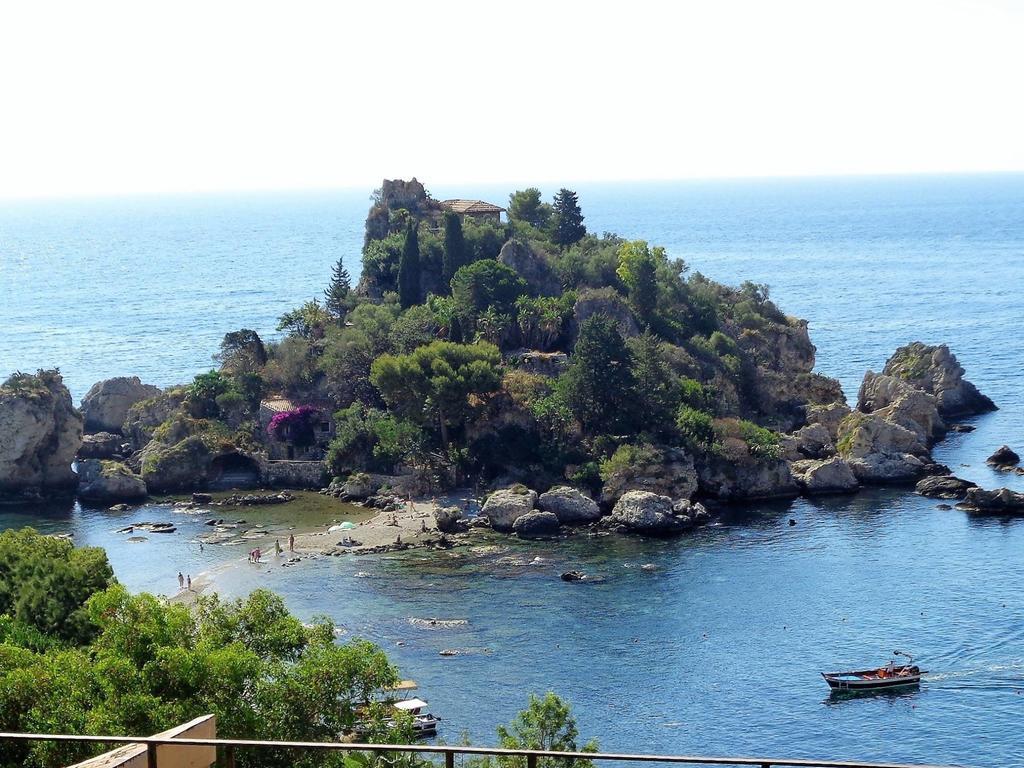 Holidaysora Taormina - Il Giardino Di Graziella Екстер'єр фото