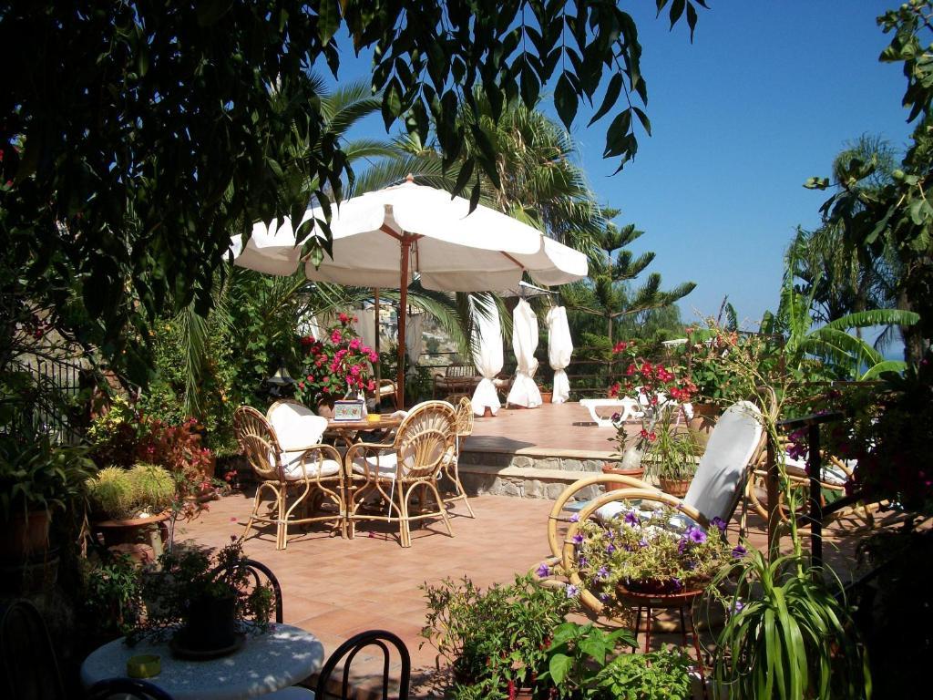 Holidaysora Taormina - Il Giardino Di Graziella Екстер'єр фото