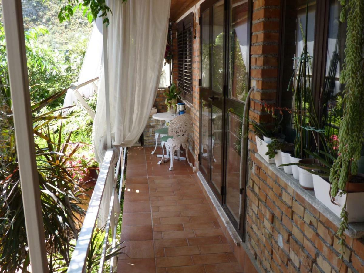 Holidaysora Taormina - Il Giardino Di Graziella Екстер'єр фото